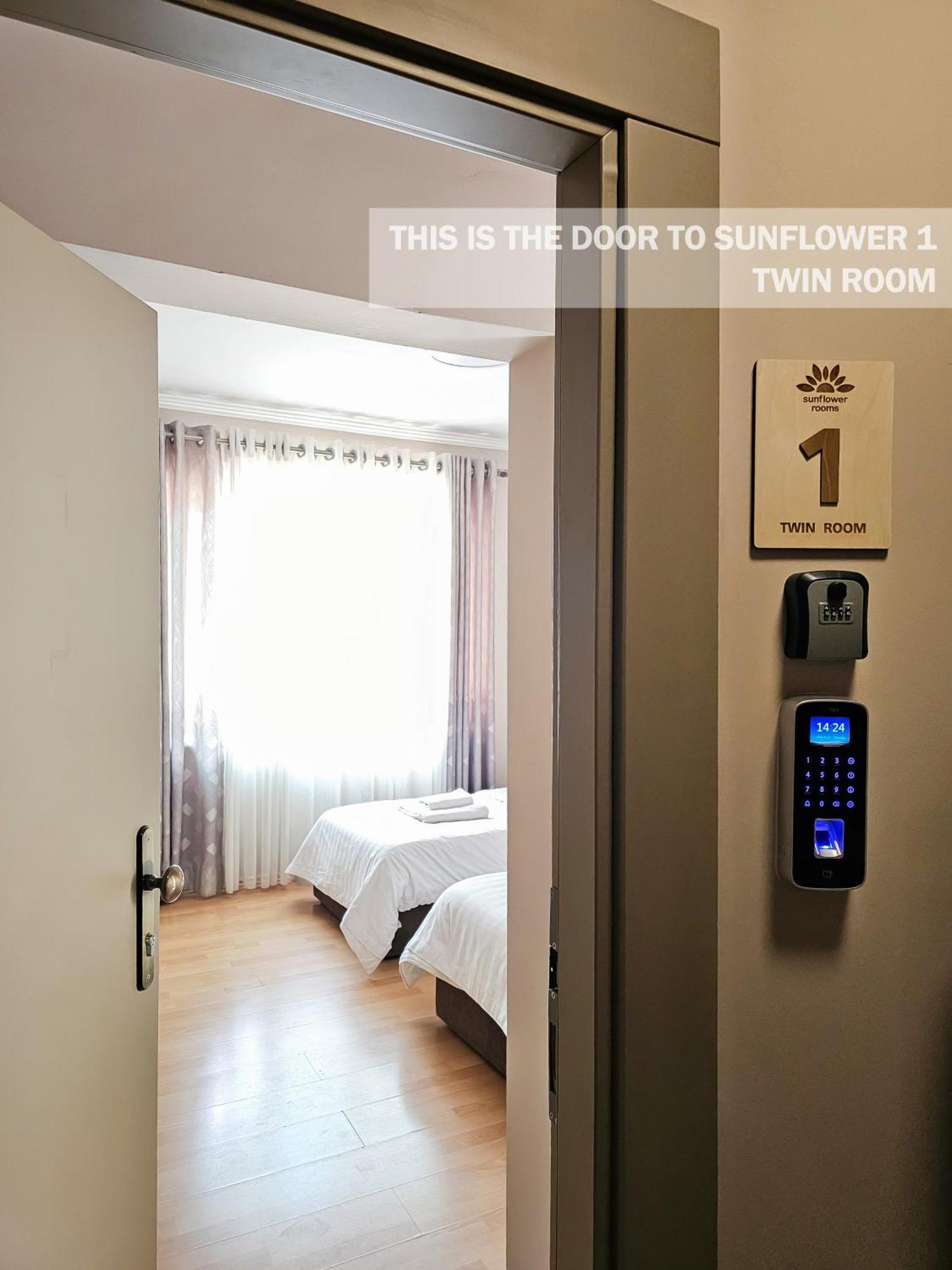 Sunflower Rooms 地拉那 外观 照片